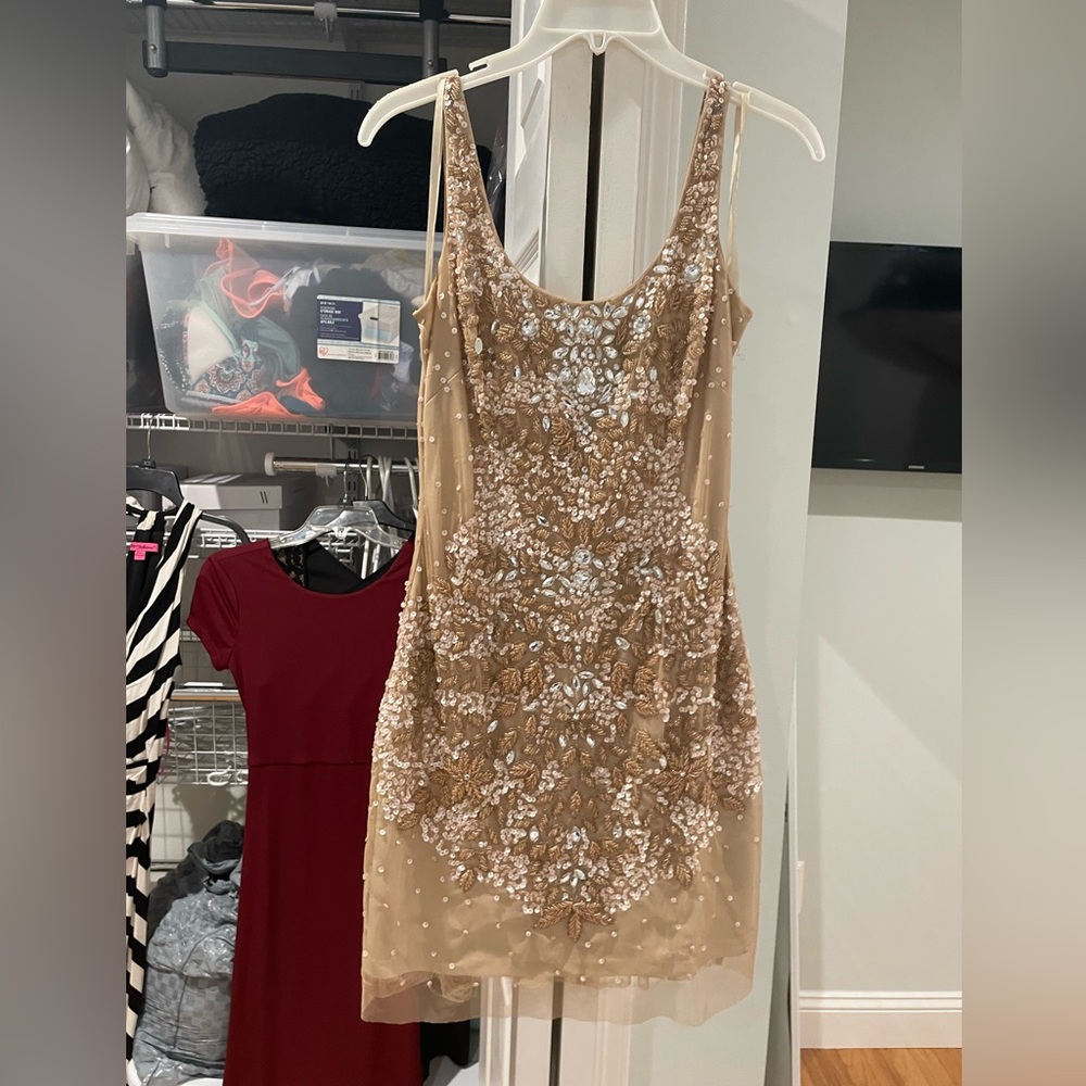 Adrianna Papell nude short cocktail evening dress size 4